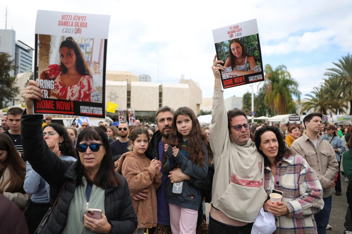 Hamas uwolnił w sobotę rano cztery kolejne izraelskie zakładniczki. To żołnierki, które zostały uprowadzone 7 października 2023 r. Hamas przekazał je przedstawicielom Czerwonego Krzyża. W zamian Izrael ma wypuścić 200 palestyńskich więźniów.