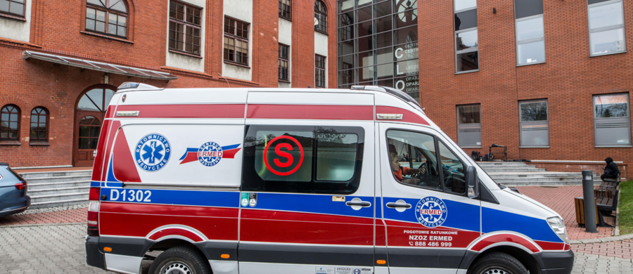 Na sobotę zaplanowano kolejne zabiegi rannych górników z kopalni Knurów-Szczygłowice. W Centrum Leczenia Oparzeń w Siemianowicach Śląskich przebywa dziewięciu mężczyzn, którzy zostali ranni po zapaleniu się metanu ponad 850 metrów pod ziemią. Do wypadku doszło w ostatnią środę. Niedługo, specjalnie dla rannych, będzie można także oddać krew.