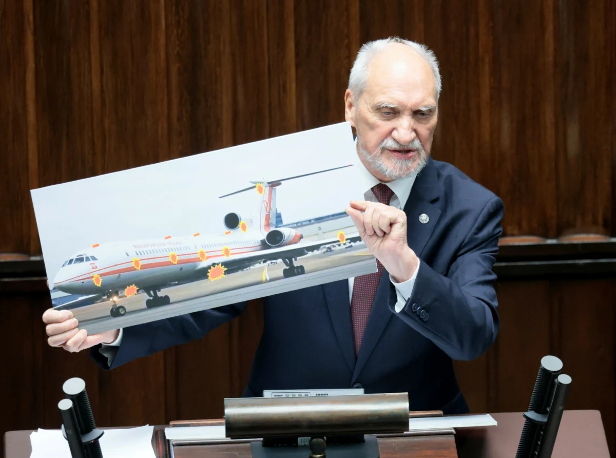 Kolejne problemy Antoniego Macierewicza. Jak dowiedzieli się reporterzy RMF FM, Agencja Bezpieczeństwa Wewnętrznego wszczęła wobec byłego ministra obrony narodowej w rządzie Prawa i Sprawiedliwości kontrolę dotyczącą jego dostępu do tajnych informacji.