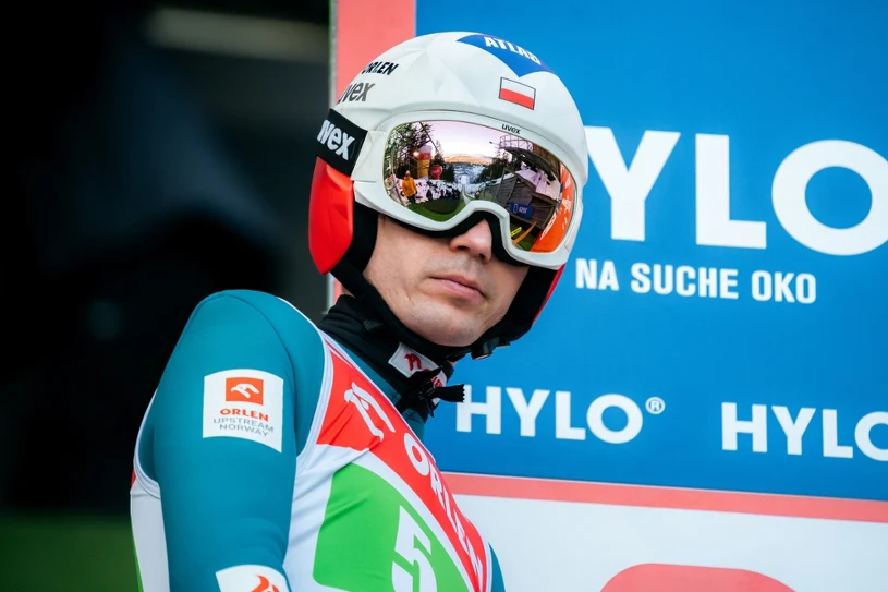 Grymas rozczarowania Stocha, potem próba Tomasiaka. 18-latek znów najlepszy