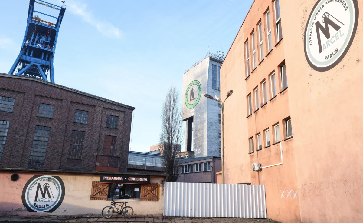 W poniedziałek, chwilę po godz. 3 rano, w kopalni węgla kamiennego ROW Ruch Marcel w Radlinie doszło do wstrząsu na pokładzie 505, 800 metrów pod ziemią. Zginął jeden górnik.