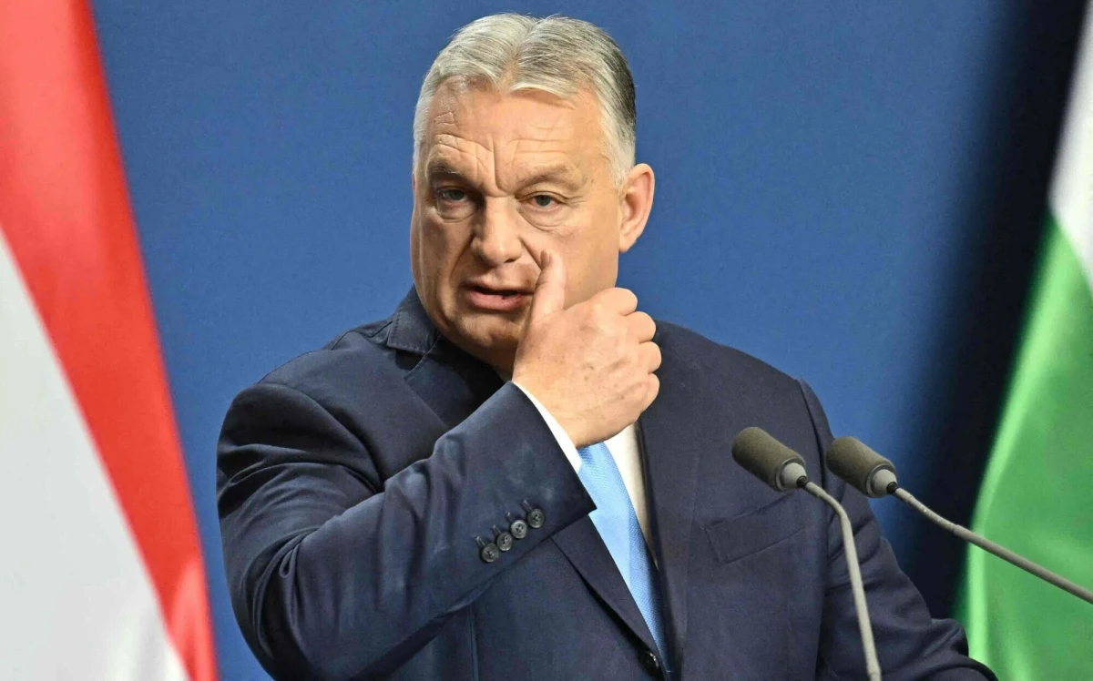 Unijne sankcje gospodarcze wobec Rosji zostały przedłużone. Ich los ważył się do ostatnich chwil, bowiem sprzeciw zgłaszały Węgry. Ostatecznie Budapeszt wycofał weto, bo otrzymał zapewnienie, że Komisja Europejska nadal będzie negocjować z Ukrainą możliwość tranzytu gazu.