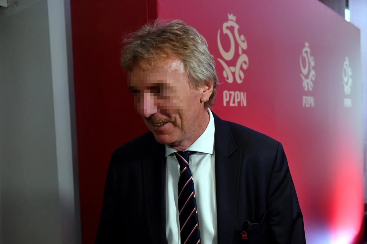 Były prezes PZPN Zbigniew B. oraz 13 innych osób usłyszało zarzuty. Prokurator zachodniopomorskiego pionu PZ PK skierował do Sądu Okręgowego w Szczecinie akt oskarżenia przeciwko tym osobom, którym zarzucono łącznie popełnienie 23 czynów - poinformowała Prokuratura Krajowa. 