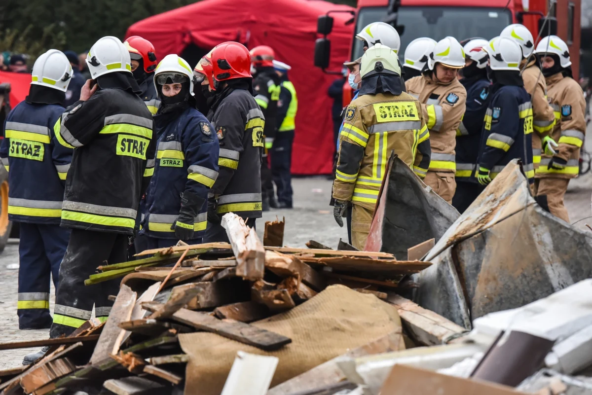 Dziesięć lat więzienia za śmierć dwóch osób - taki wyrok zapadł dziś w sprawie kobiety, która w 2020 r. spowodowała wybuch gazu w Puławach. W eksplozji zginęło starsze małżeństwo. Wyrok jest prawomocny.