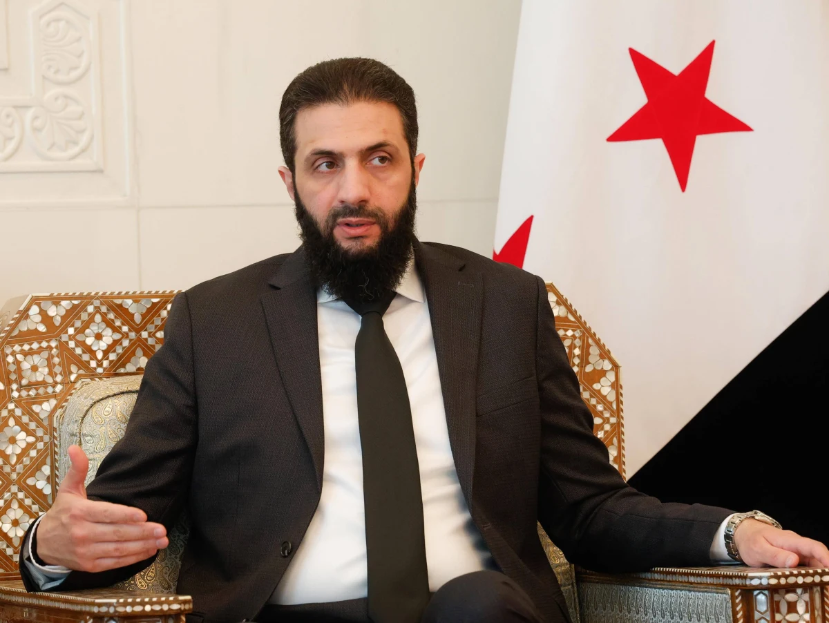 Ahmed al-Szara został wybranym tymczasowym prezydentem Syrii. Władze zawiesiły konstytucję i rozwiązały parlament. Wcześniej al-Szara zażądał, by Rosja wydała jego krajowi obalonego przywódcę Baszara al-Asada.