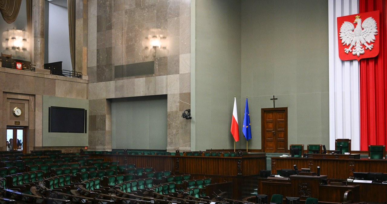 Poseł PiS z zarzutami. Nieoficjalnie: To Łukasz M.