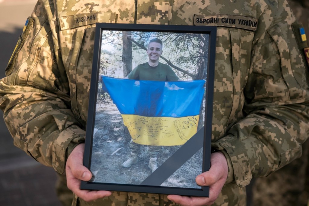 W Kijowie pożegnano Polaka Filipa Antosiaka, który poległ pod Pokrowskiem / fot. Vladyslav Musiienko / PAP/EPA Vladyslav Musiienko