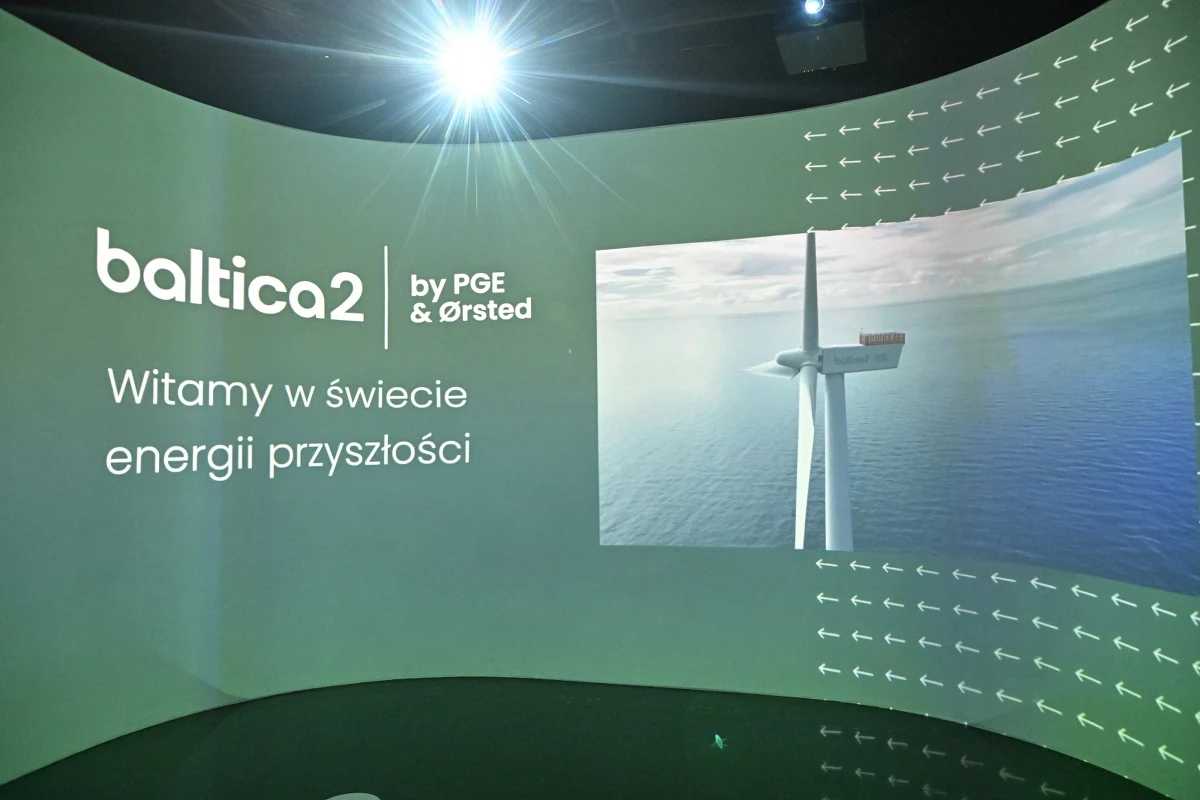 "Z jednej strony faktycznie jesteśmy spóźnieni z transformacją energetyczną, ale z drugiej nie trzeba się dziwić, że wiatraki na morzu dopiero teraz u nas powstają" - powiedział w Radiu RMF24 redaktor naczelny portalu Energetyka24 Jakub Wiech, ekspert w tematyce odnawialnych źródeł energii.
