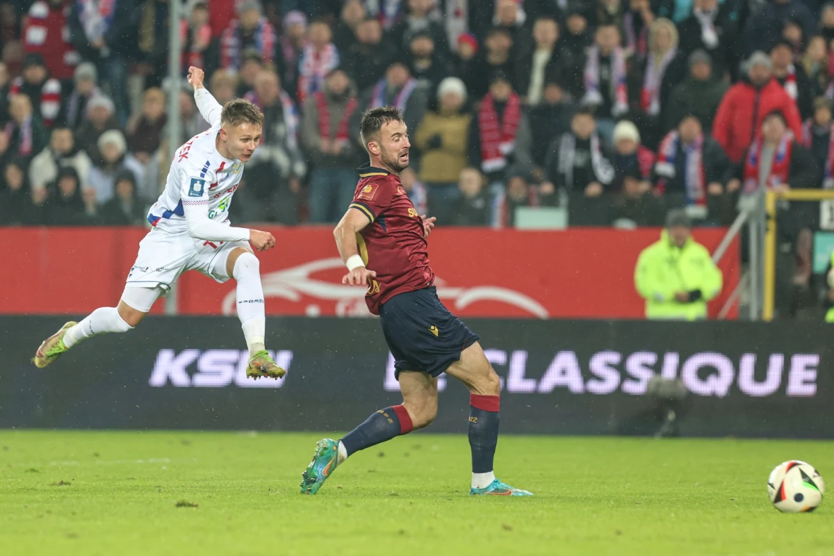 Bez względu na to, co powiedzieć o jej poziomie piłkarskim, czy poziomie nieprzewidywalności, emocji potrafi dostarczyć jak żadna inna liga. W Ekstraklasie, która wraca do gry po zimowej przerwie, emocji nie zabraknie na każdym poziomie: walki o mistrzostwo, europejskie puchary i o utrzymanie.