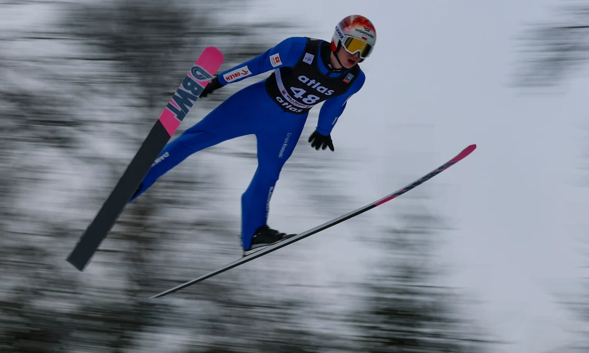 Przedostatnie, dziewiąte miejsce zajęli Polacy w konkursie mikstów w niemieckim Willingen w ramach Pucharu Świata w skokach narciarskich. W zawodach triumfowali Norwegowie.