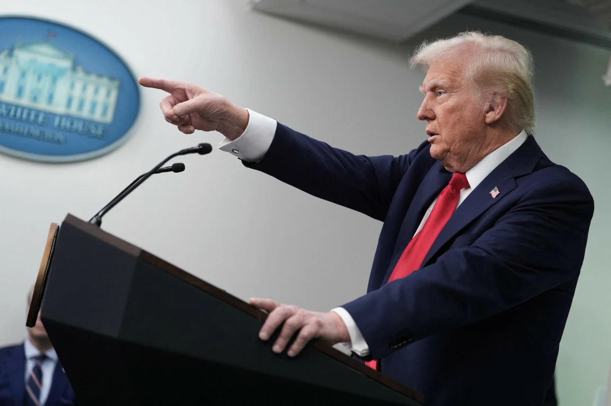 "Czy nałożę cła na Unię Europejską?" - prezydent USA Donald Trump na pytania dziennikarzy odpowiada bez wahania - tak. Powtarza też wcześniejsze oskarżenia o "okropnym traktowaniu" Ameryki przez UE.