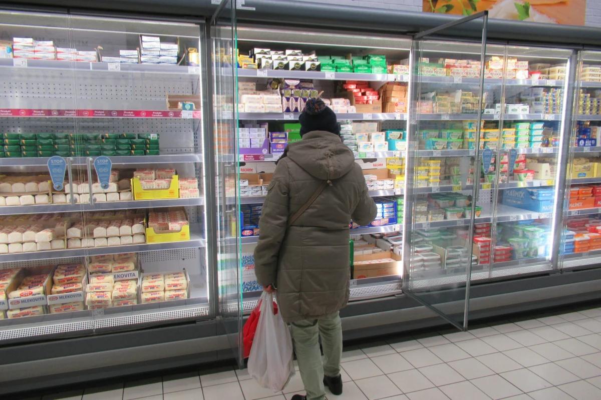 Ceny masła zaczną spadać w drugim kwartale tego roku. Tak wynika z najnowszych prognoz producentów żywności. Na obniżki cen w kolejnych miesiącach wskazuje sytuacja na giełdzie. 
