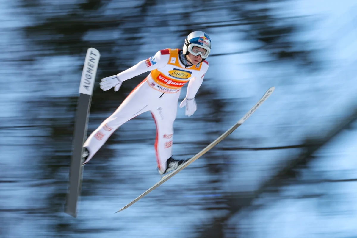 Najlepszy z Polaków Paweł Wąsek zajął 17. miejsce w konkursie Pucharu Świata w skokach narciarskich w Willingen. Wygrał Austriak Daniel Tschofenig.