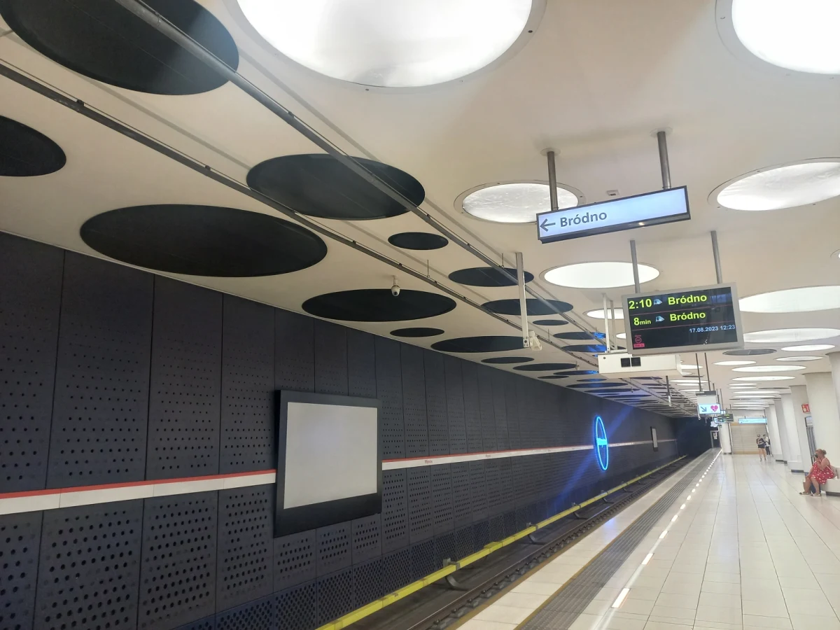 Zarząd Transportu Miejskiego ogłosił w poniedziałek przetarg na wykonanie projektu oraz pozyskanie pozwolenia na budowę dla parkingu P+R Metro Bródno.