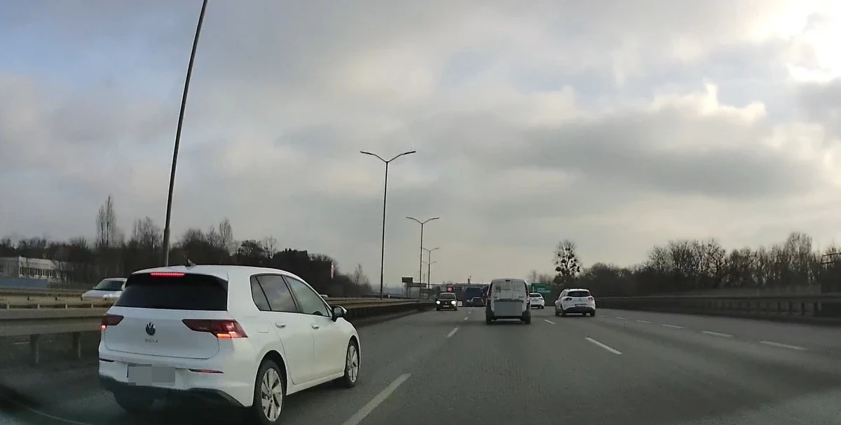 Sąd zdecyduje o karze dla mężczyzny, który jechał pod prąd Drogową Trasą Średnicową w pobliżu Chorzowa. Niebezpieczną jazdę zarejestrowali inni kierowcy, a policjanci po analizie filmu ustalili, że za kierownicą siedział 75-latek.   
