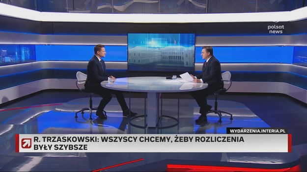 - Zachowuje się w sposób skandaliczny. Kpi sobie z wymiaru sprawiedliwości, kpi sobie z państwa polskiego - podkreślił Rafał Trzaskowski pytany o Zbigniewa Ziobrę. Kandydat na prezydenta RP zaznaczył przy tym, że chciałby szybszych rozliczeń osób związanych z poprzednią władzą, ale "wszystko musi się odbyć zgodnie z prawem. Nie może być podejrzeń, że to jest jakiegoś rodzaju zemsta".