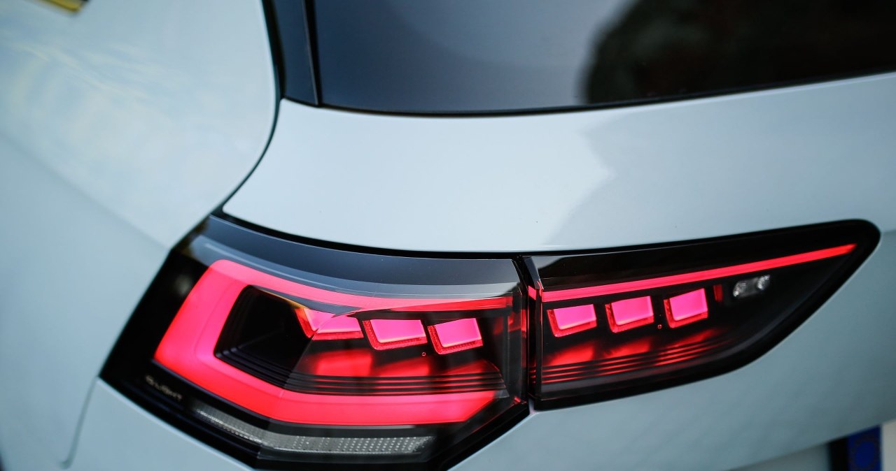 Od lipca nowe przepisy. Unia Europejska zmienia światła stopu