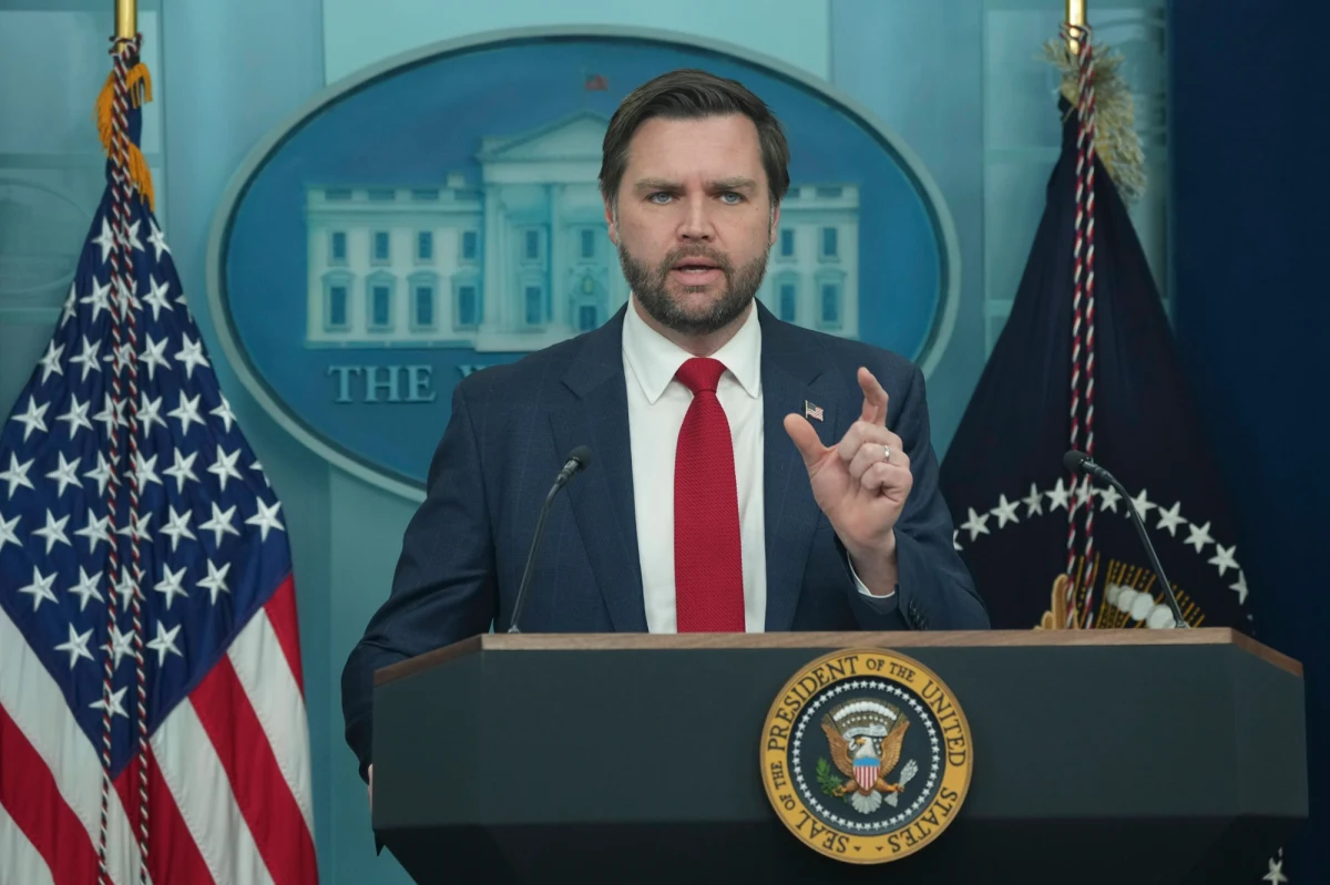 JD Vance – wiceprezydent Stanów Zjednoczonych, przyleci w przyszłym tygodniu do Europy. Polityk weźmie udział w szczycie poświęconym sztucznej inteligencji w Paryżu i Monachijskiej Konferencji Bezpieczeństwa. W środę poinformował o tym Biały Dom.