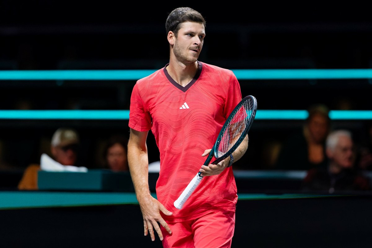 Hubert Hurkacz awansował do ćwierćfinału turnieju ATP 500 w Rotterdamie. Jego rywal, Czech Jiri Lehecka, skreczował przy stanie 7:5, 2:0 dla polskiego tenisisty.