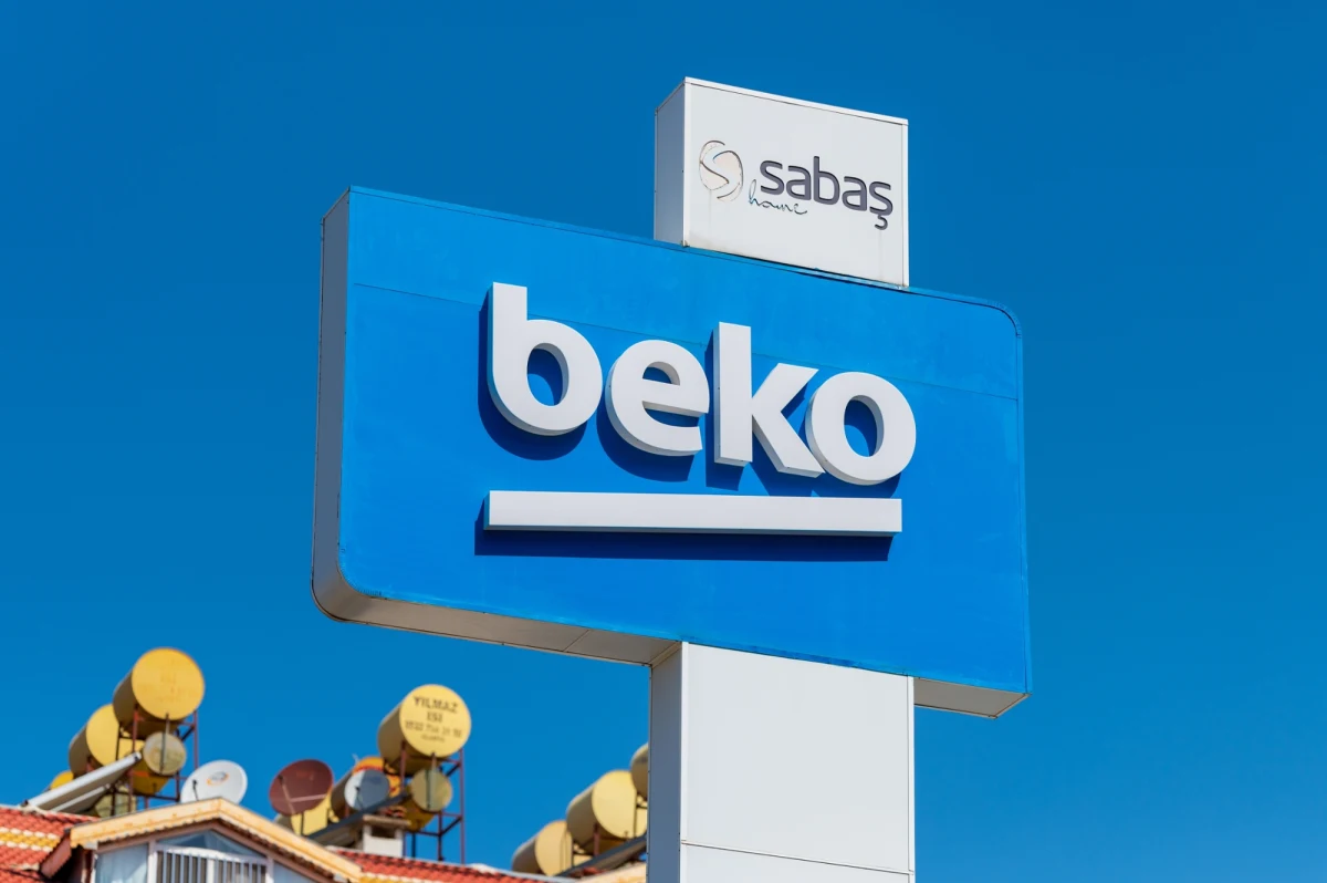 ​Przedstawiciele Beko Europe poinformowali w środę, że podpisano list intencyjny z turecką firmą Mefa w sprawie przejęcia fabryki komponentów plastikowych w Łodzi. Operacja ma uratować 250 z 1100 miejsc pracy w zamykanych fabrykach Beko w Łodzi.