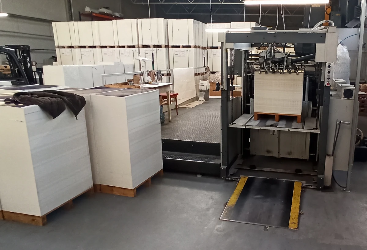 Największą drukarnię podrabianych opakowań papierosów w Europie, działającą w powiecie mikołowskim w Śląskiem, zlikwidowała Krajowa Administracja Skarbowa. Nielegalna linia technologiczna była warta ok. 5 mln zł.