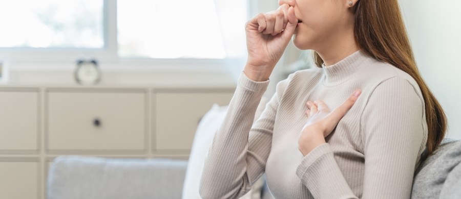 Szczególnie zagrożone są najmniejsze dzieci - bo szczepienia są dopiero od 2. miesiąca życia. Dlatego ważne jest, żeby z ochrony korzystały kobiety w ciąży: między 27. a 36. tygodniem ciąży. W ubiegłym roku w Polsce odnotowano 32 430 przypadków krztuśca - to 35-krotny wzrost w porównaniu z rokiem 2023.