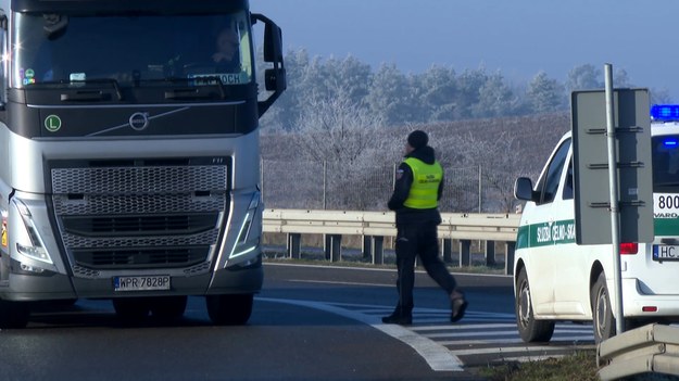 Kryzys weterynaryjny na granicy z Niemcami. Powód? Pierwszy od 37 lat przypadek pryszczycy. Wykryto go  na początku stycznia w gospodarstwie w Brandenburgii. W odpowiedzi na polsko-niemieckich przejściach granicznych uruchomiono całodobowe punkty kontrolne. Mateusz Kopyłowicz.