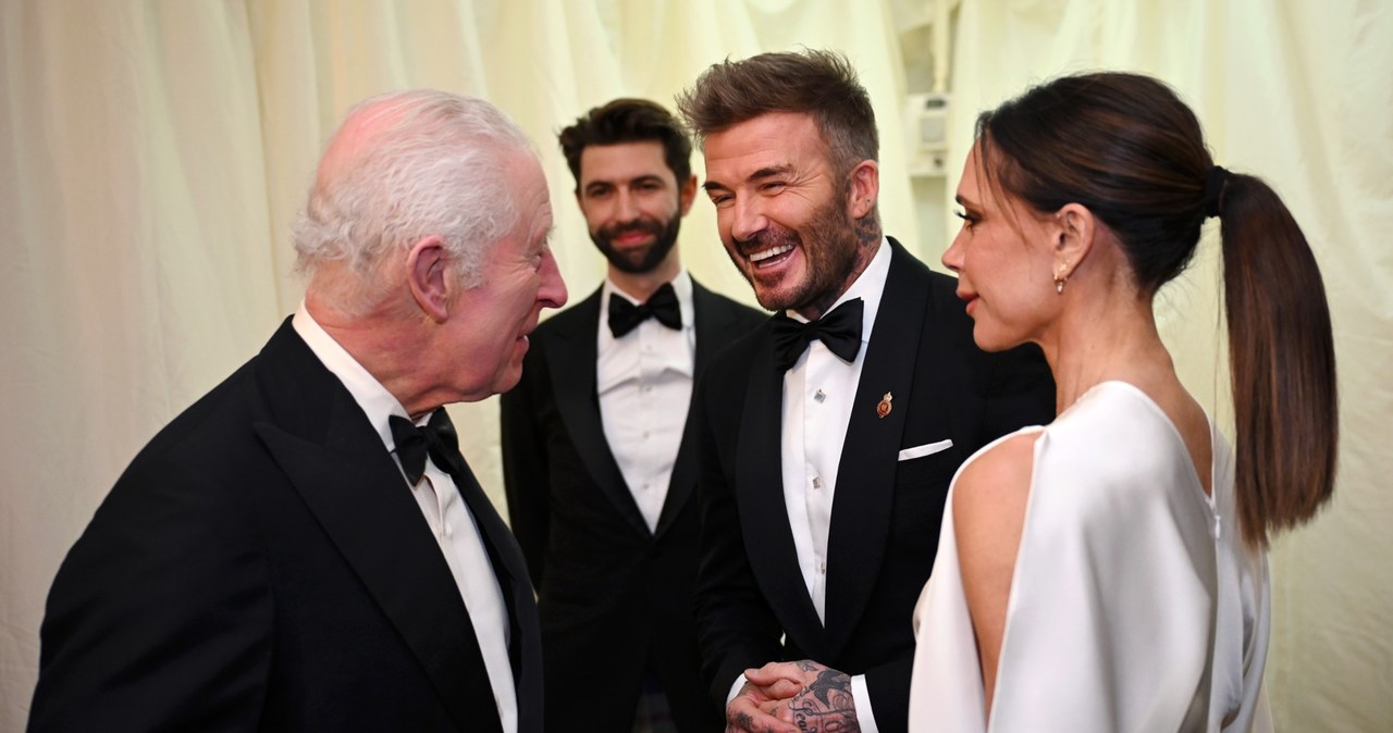 Beckhamowie z wizytą u rodziny królewskiej. Victoria zadała szyku