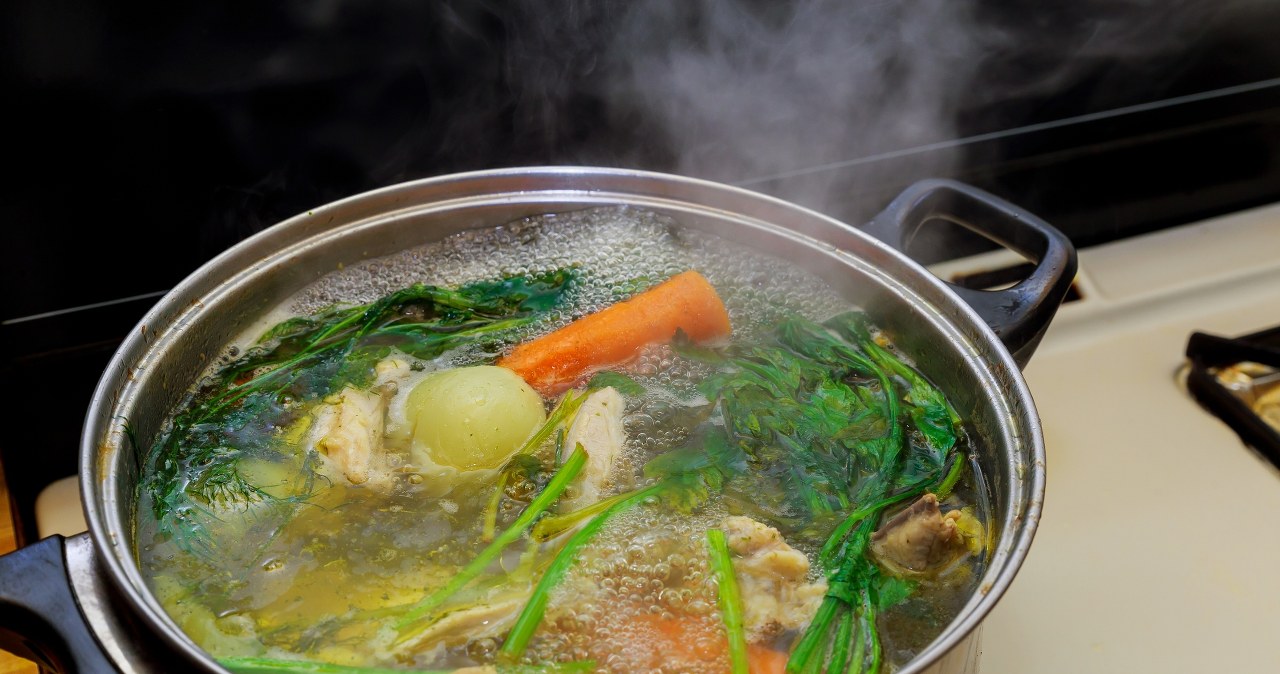 Zostało ci mięso z rosołu? Zrobisz z niego pyszny obiad dla całej rodziny