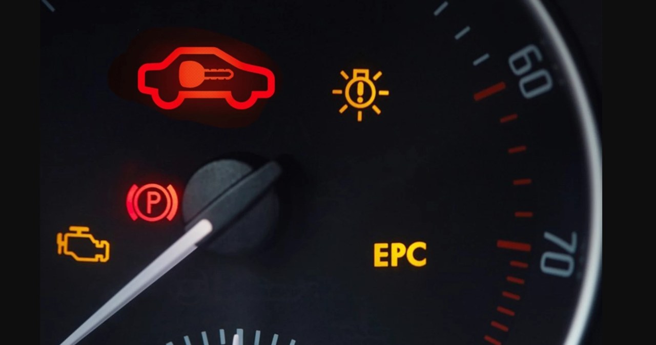 Co oznacza ikona samochodu z kluczem? Czerwony kolor zapowiada kłopoty