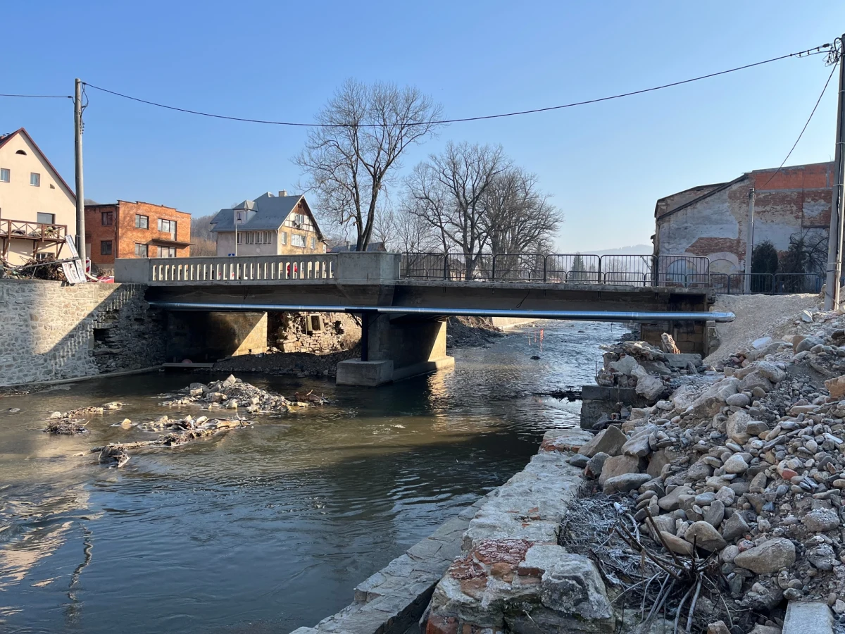10 mln złotych – taką kwotę, jako prezent, przekażą powodzianom z województw dolnośląskiego i opolskiego mieszkańcy Wielkopolski. O datku jednogłośnie zdecydował sejmik województwa. Reporterka RMF FM Martyna Czerwińska dowiedziała się, na co zostaną przeznaczone te pieniądze.
