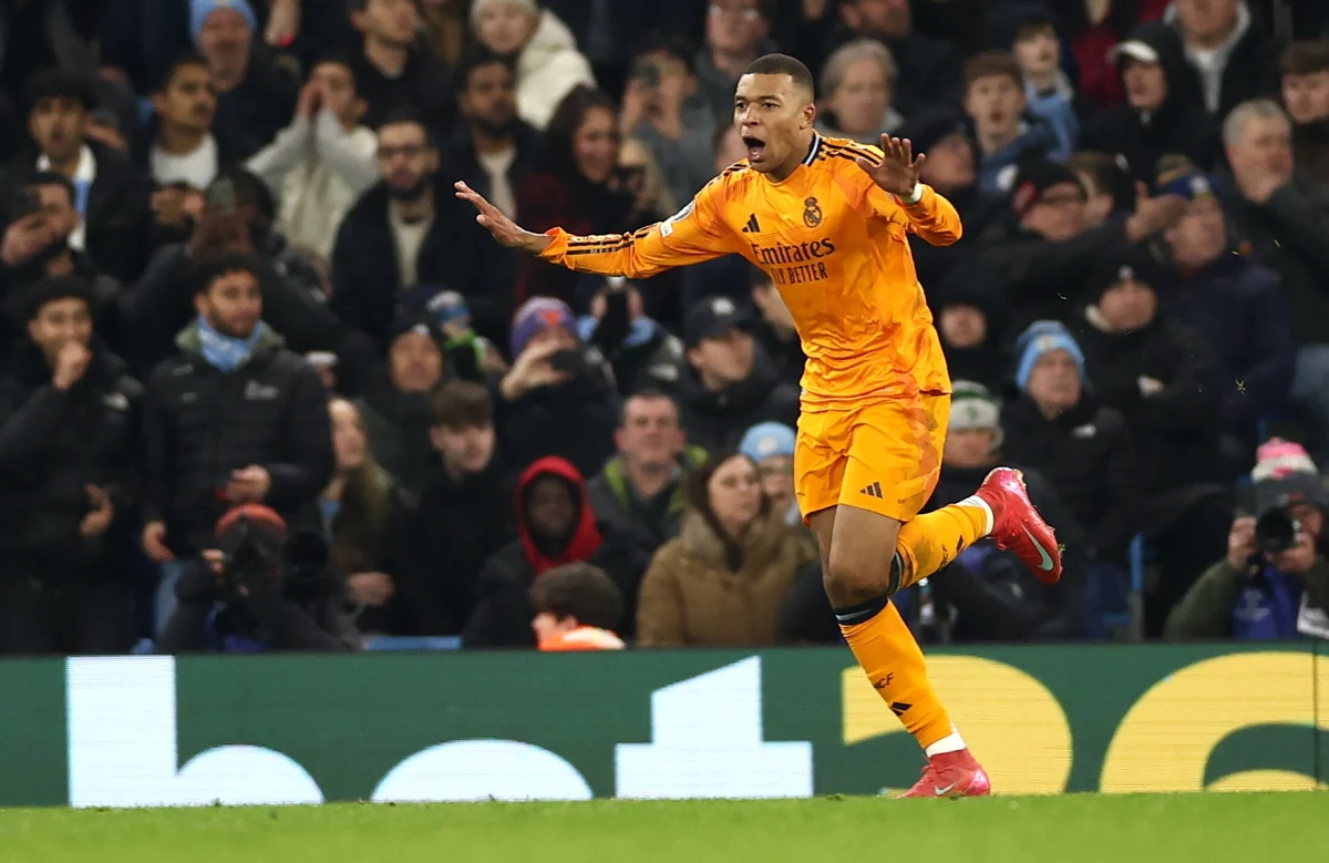 Hit Ligi Mistrzów nie zawiódł. Zawiedli za to nie po raz pierwszy w tym sezonie obrońcy Manchesteru City. Real Madryt wyszarpał zwycięstwo z mistrzami Anglii. Decydującą bramkę w ostatniej minucie meczy strzelił Jude Bellingham.