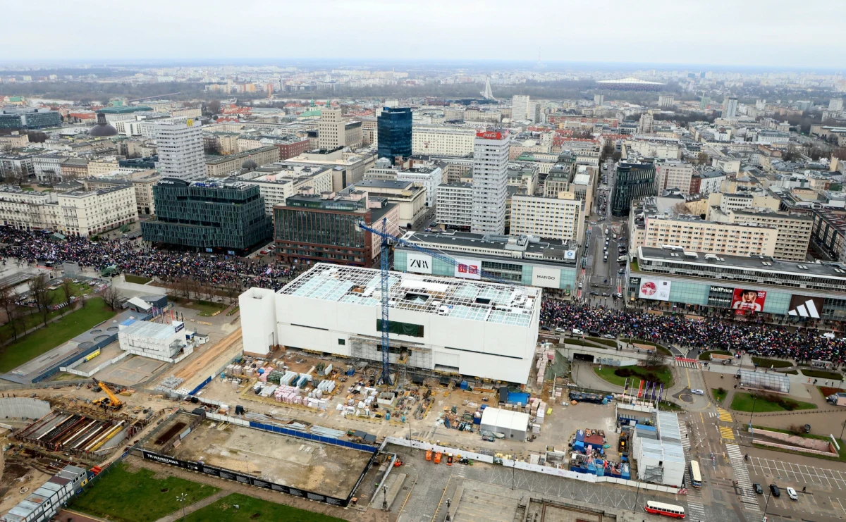 Najwyższa Izba Kontroli wzięła pod lupę Muzeum Sztuki Nowoczesnej w Warszawie. Kontrola ma zbadać przygotowanie dokumentacji procesu inwestycyjnego i źródeł finansowania, organizacje budowy, a także sposób wyłonienia wykonawców i zawierania z nimi umów. 