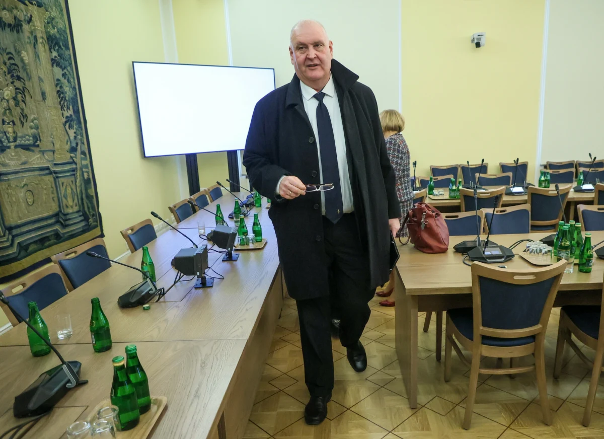 Najwcześniej w najbliższy poniedziałek prokuratura zajmie się sprawą tzw. zamachu stanu - ustalił dziennikarz RMF FM Jakub Rybski. Tydzień temu, 5 lutego, zawiadomienie w tej sprawie złożył prezes Trybunału Konstytucyjnego Bogdan Święczkowski. 