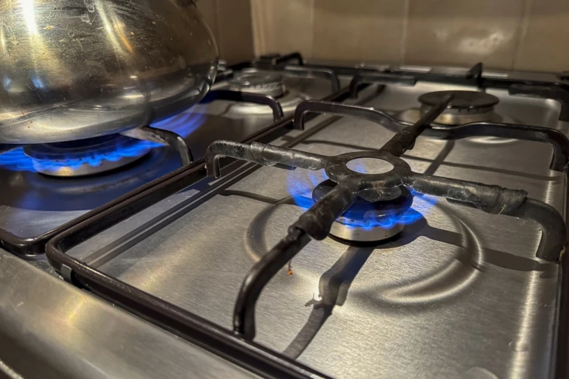 Dopłaty dla seniorów do gazu. Można dostać choćby 300 zł