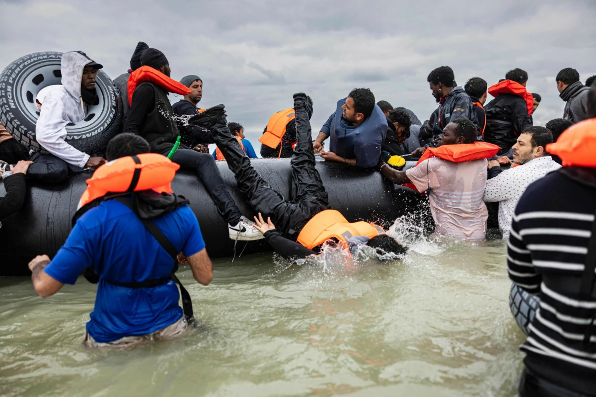 Brytyjski rząd zaostrzył warunki otrzymania brytyjskiego obywatelstwa dla ludzi, którzy przekraczają granice Zjednoczonego Królestwa nielegalnie. Co to w praktyce oznacza? 