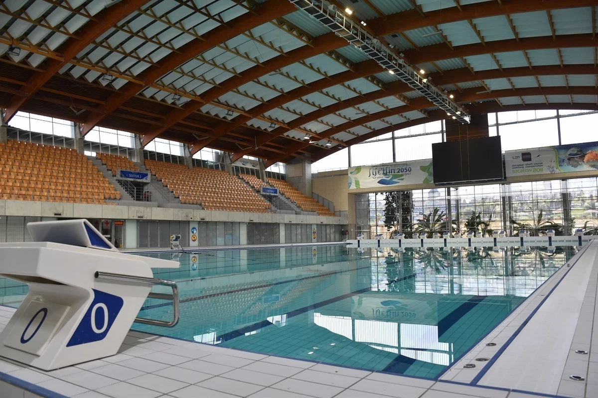 Po ponad 4 miesiącach prac zakończono wzmacnianie dachu Szczecińskiego Domu Sportu. Jak poinformował Urząd Miasta Szczecina, pływacy powrócą na największy basen w mieście 1 marca. 