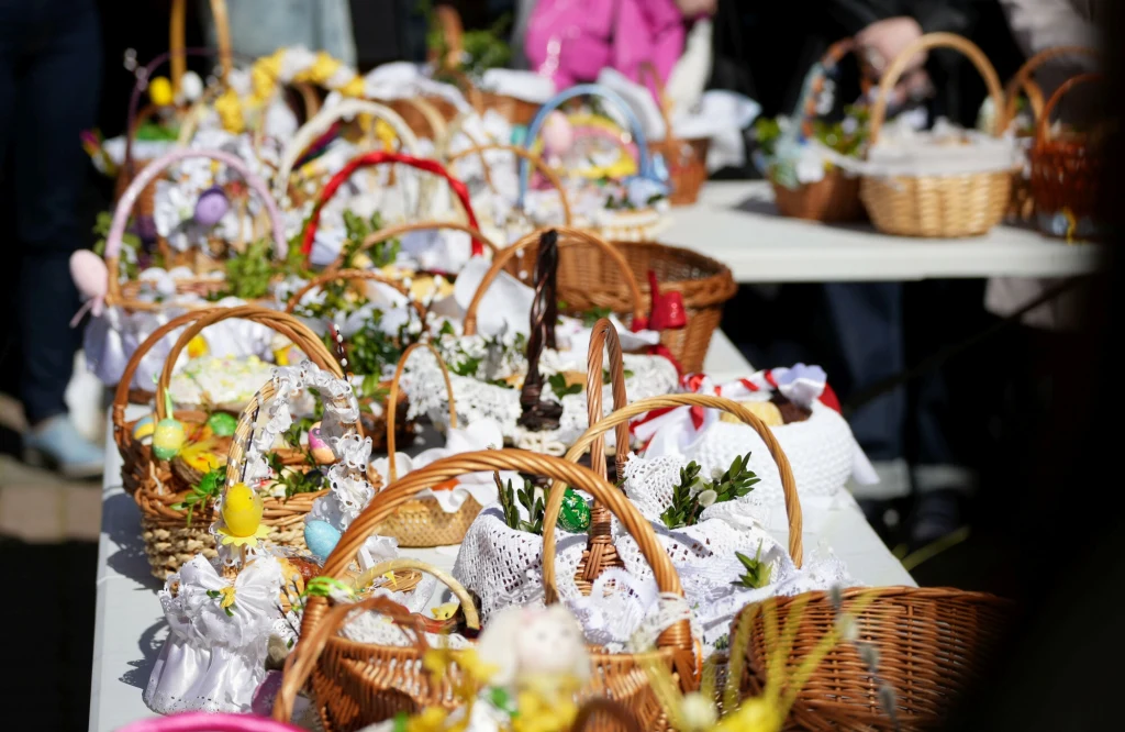Wielka Sobota - święcenie pokarmów w okresie Triduum Paschalnego