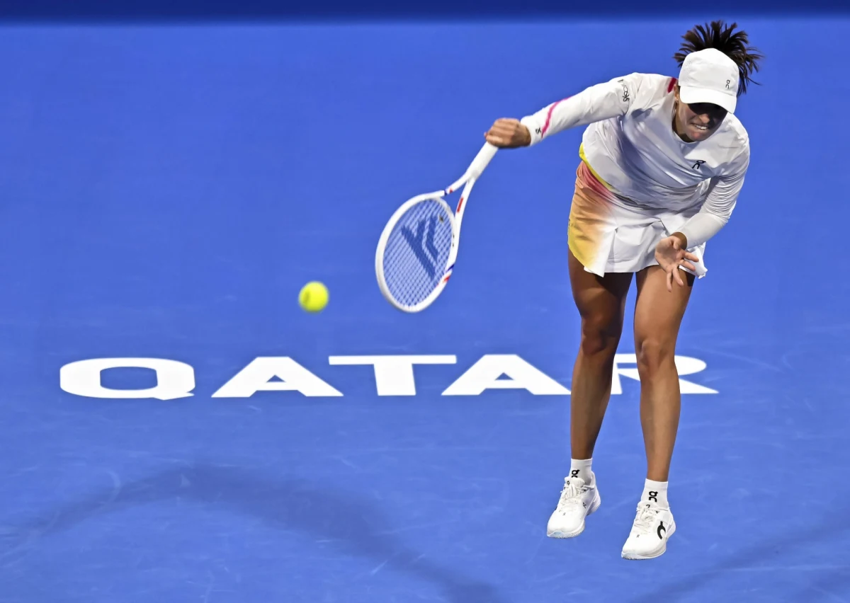 To nie było łatwe spotkanie dla Igi Świątek. Broniąca trofeum Iga Świątek awansowała do ćwierćfinału turnieju WTA 1000 w Dausze, pokonując w trzeciej rundzie Czeszkę Lindę Noskovą 6:7 (1-7), 6:4, 6:4. Pojedynek trwał nieco ponad 2,5 godziny.