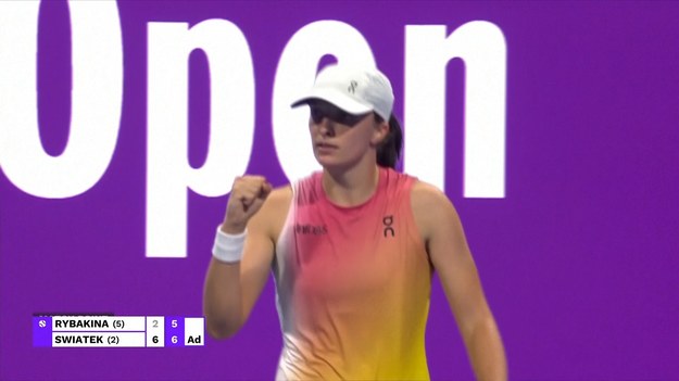 Iga Świątek pokonała Jelenę Rybakinę 6:2, 7:5 i zapewniła sobie awans do półfinału turnieju Qatar Open w Dosze.