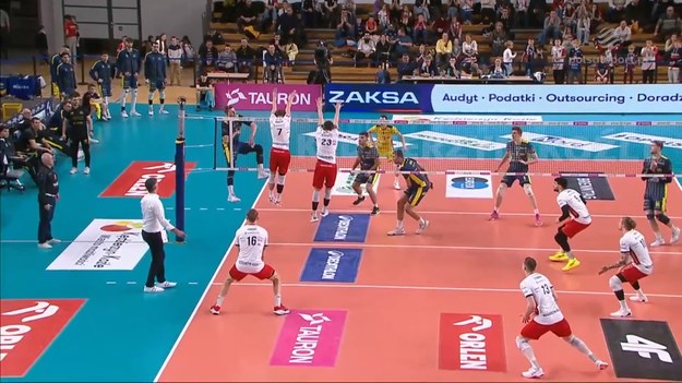 ZAKSA Kędzierzyn-Koźle - PSG Stal Nysa 3:2 (24:26, 25:16, 25:17, 23:25, 15:12). Siatkówka, PlusLiga 2024/2025 - 25. kolejka.

