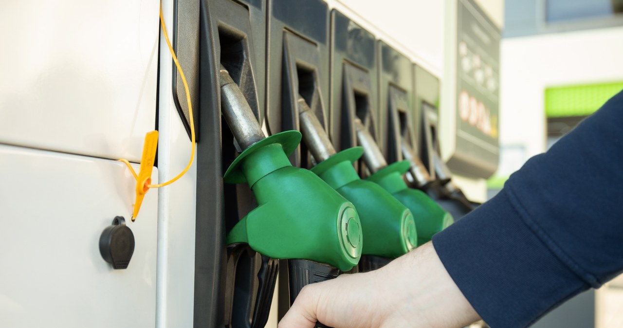 Rafinerie zarabiają na kryzysie. Marże paliw wystrzeliły o 105 proc.