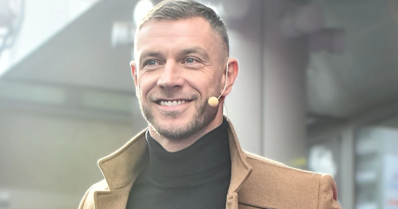 Aż trudno uwierzyć, gdzie Pachut zabrał nową ukochaną. Miłość kwitnie