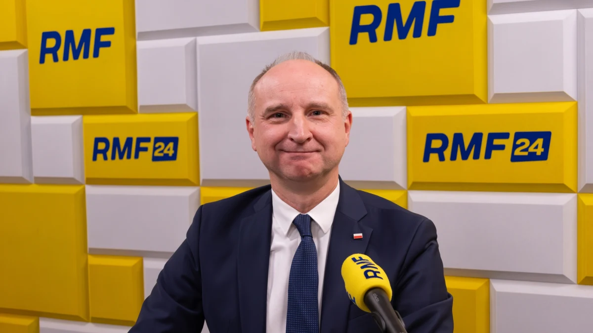 "Jutro w Pałacu Prezydenckim odbędzie się spotkanie Andrzeja Dudy z Keithem Kelloggiem" - zapowiedział Wojciech Kolarski, szef Biura Polityki Międzynarodowej w Kancelarii Prezydenta RP, w Rozmowie o 7:00 w Radiu RMF24. Głównym tematem rozmowy była sytuacja wokół Ukrainy po Monachijskiej Konferencji Bezpieczeństwa. "Rosja nie może odnieść sukcesu. Rosjanie nie mogą być przekonani, że warto było zaatakować bez przyczyny niepodległe państwo" - mówił gość Radia RMF24.