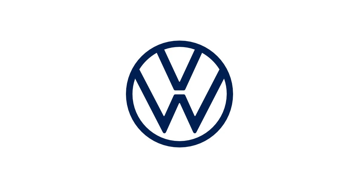 Decydując się na zakup nowego auta, można nie tylko skonfigurować pojazd według własnych potrzeb, ale również wybrać jeden z samochodów dostępnych od ręki. Dlaczego warto zdecydować się na to drugie rozwiązanie? Czy można negocjować cenę auta dostępnego od ręki? Odpowiedzi na te i inne pytania znajdują się w niniejszym artykule.