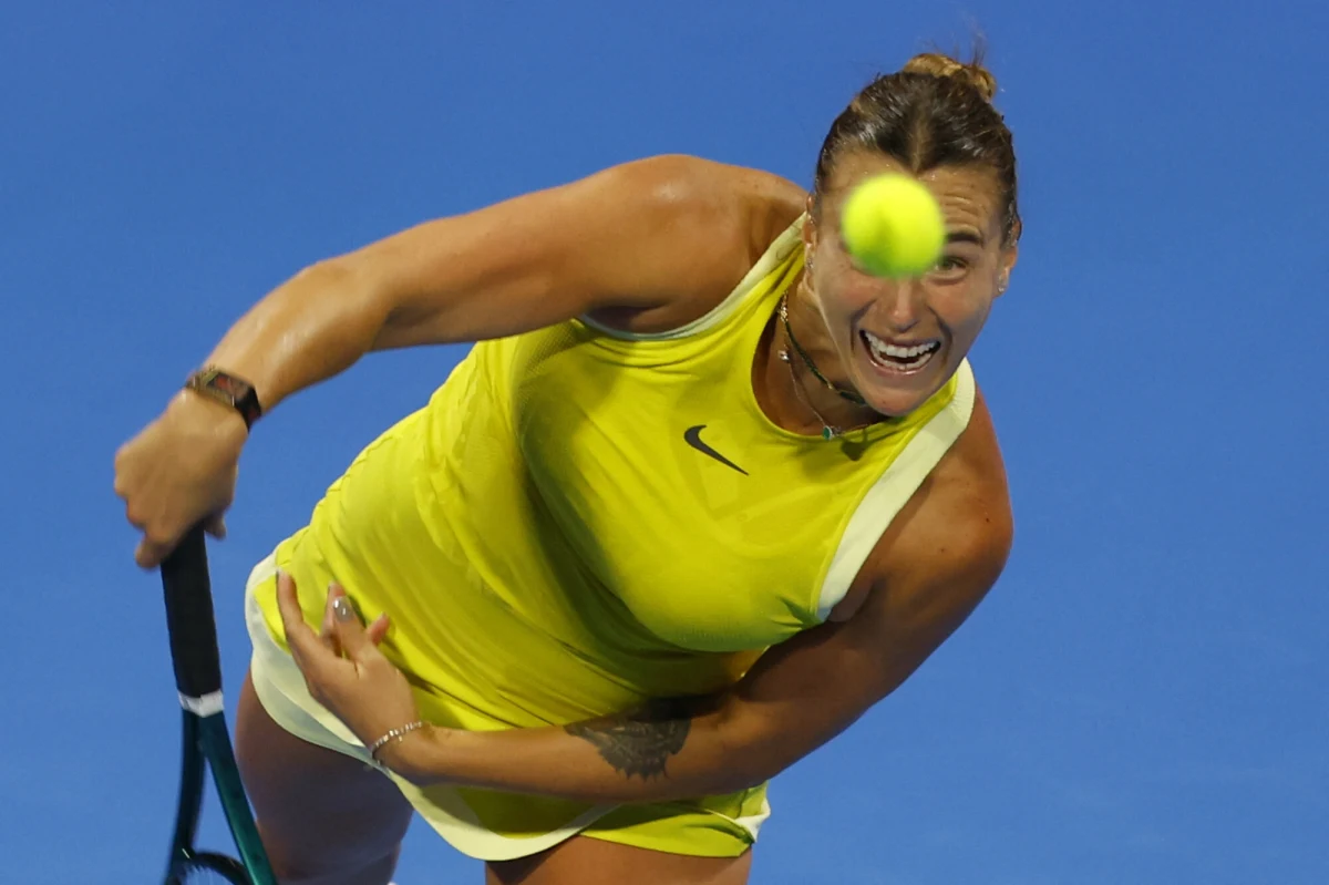 806 punktów - o tyle w ostatnim notowaniu wzrosła strata Igi Świątek do Białorusinki Aryny Sabalenki, która rozpoczęła 25. tydzień na szczycie listy WTA. Polka pozostaje wiceliderką światowego rankingu tenisistek. Jeśli chodzi o ranking ATP, Hubert Hurkacz utrzymał 20. miejsce.