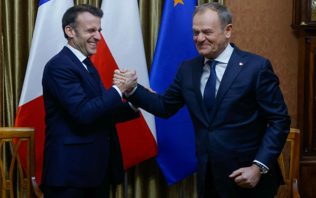 Dziś po południu w Paryżu odbędzie się nieformalne spotkanie przywódców europejskich, które będzie poświęcone Ukrainie i bezpieczeństwu na Starym Kontynencie. Choć rozmowy zostały zwołane przez prezydenta Francji Emmanuela Macrona, to część tamtejszych komentatorów podkreśla, że to Polska powinna przedstawić propozycje w sprawie przyszłości Ukrainy, które zmieniłyby niekorzystny dla Kijowa i Europy układ na scenie międzynarodowej.