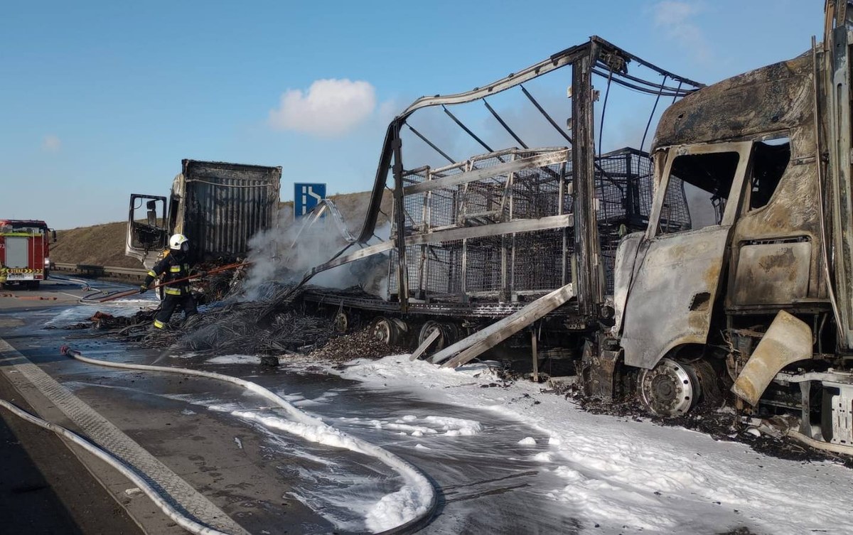 Dwie osoby zostały ranne w wypadku na dolnośląskim odcinku autostrady A4. Między Legnicą a Wrocławiem zderzyły się dwie ciężarówki. Na trasie utworzył się wielokilometrowy korek. 