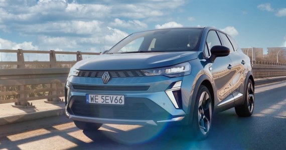 Renault Symbioz w teście wideo. 1.6 pod maską, 5 l/100 km i regulowany bagażnik