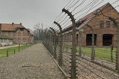 Tatuażysta z Auschwitz: historia prawdziwa